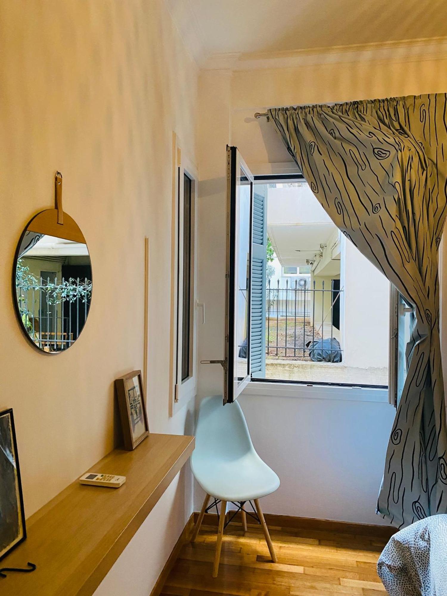 Antinoros Inn, Stylish Apartment,3' To Metro アテネ エクステリア 写真