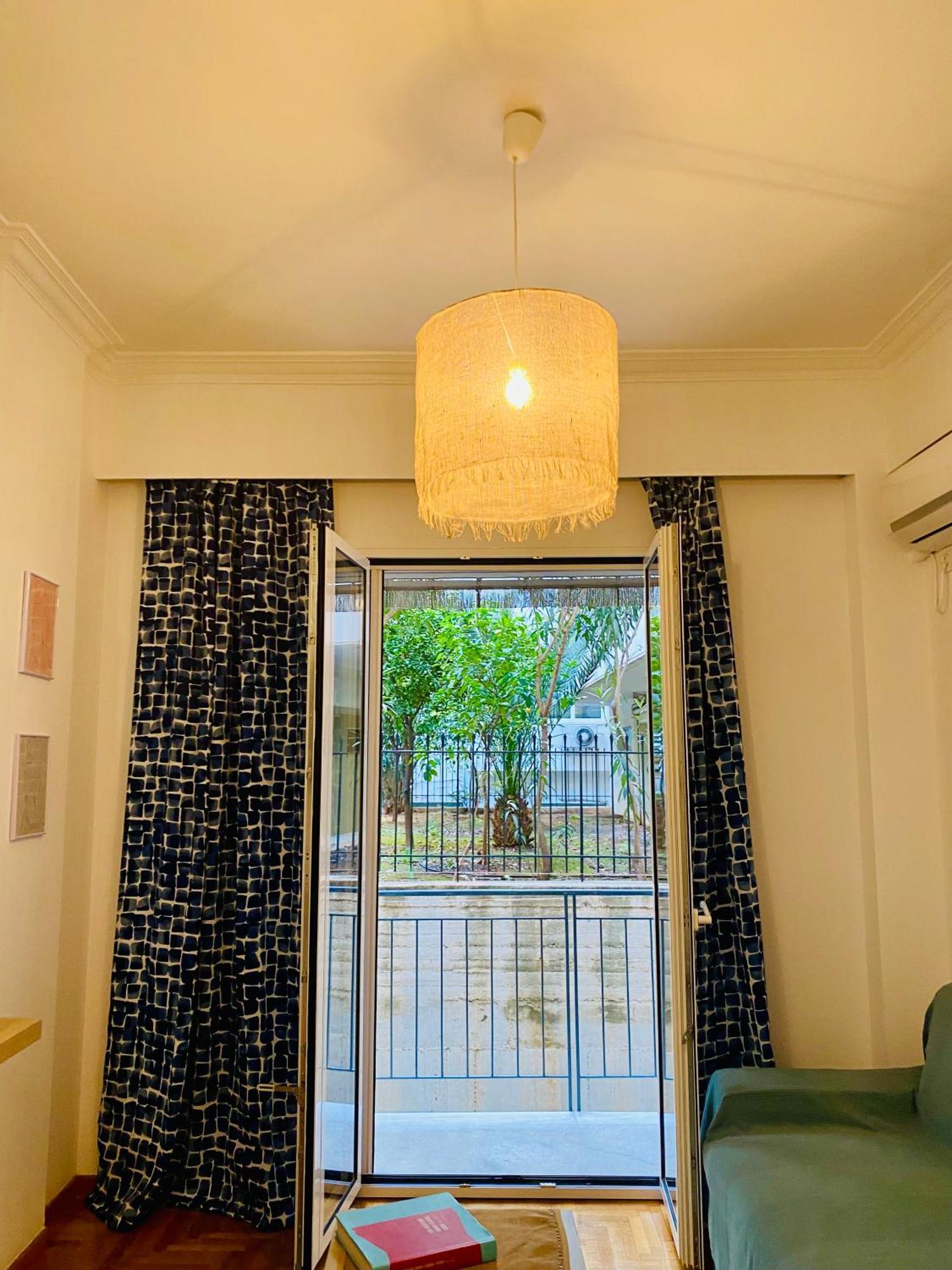 Antinoros Inn, Stylish Apartment,3' To Metro アテネ エクステリア 写真