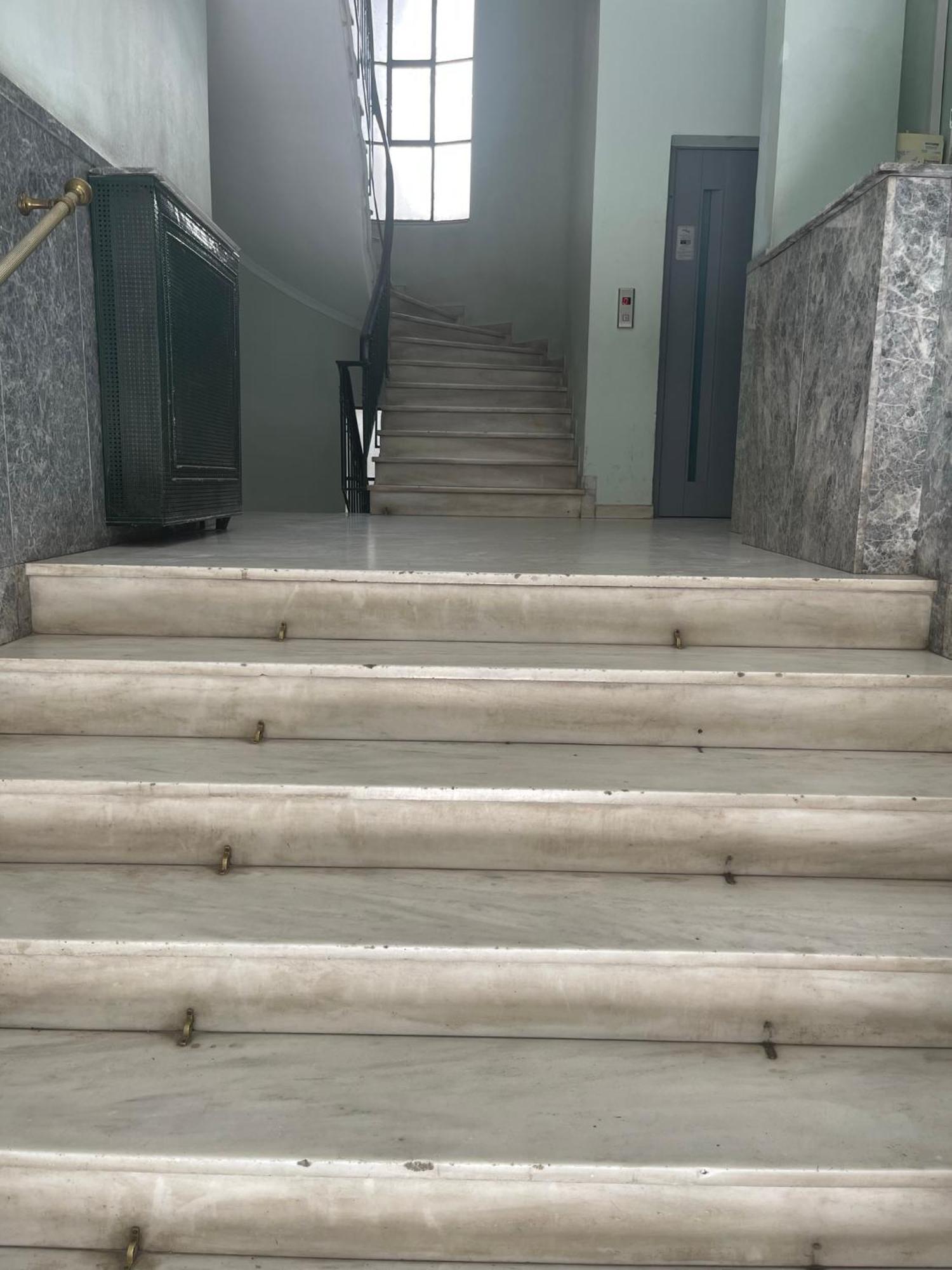 Antinoros Inn, Stylish Apartment,3' To Metro アテネ エクステリア 写真